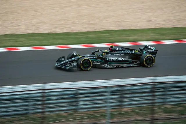 Les compétitions de Formule 1 : tout savoir sur les courses emblématiques