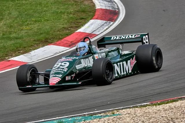 Les secrets des circuits de Formule 1 : histoire et évolution